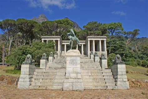  Rhodes Memorial: อนุสรณ์แห่งความยิ่งใหญ่และทัศนียภาพอันตระการตาของเคปทาวน์!